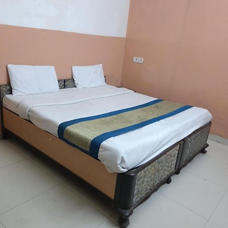 Hotel Royal India - Vijay Enclave New Delhi Exteriör bild